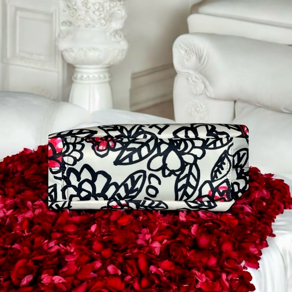 COACH Poppy Kyra Floral Graffiti Tote - Picture 6 of 10